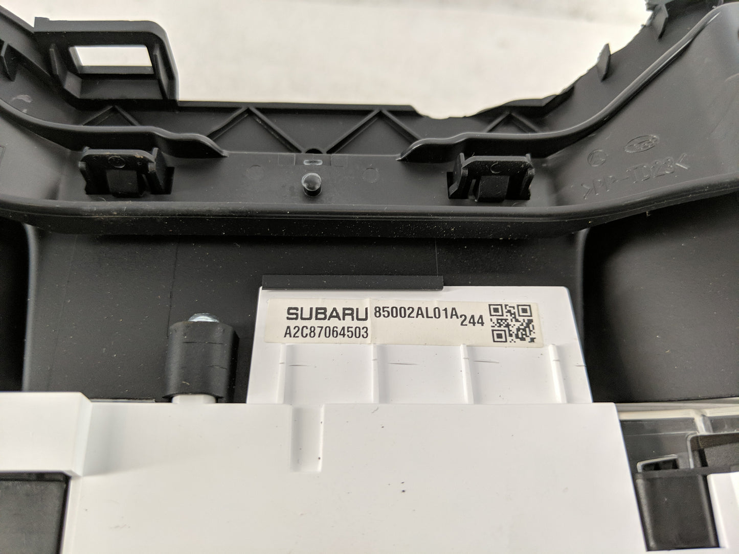 2015 Subaru Legacy Instrument Cluster Speedometer Gauges P/N:075343 A2C87084503 Fits OEM Used Auto Parts - Oemusedautoparts1