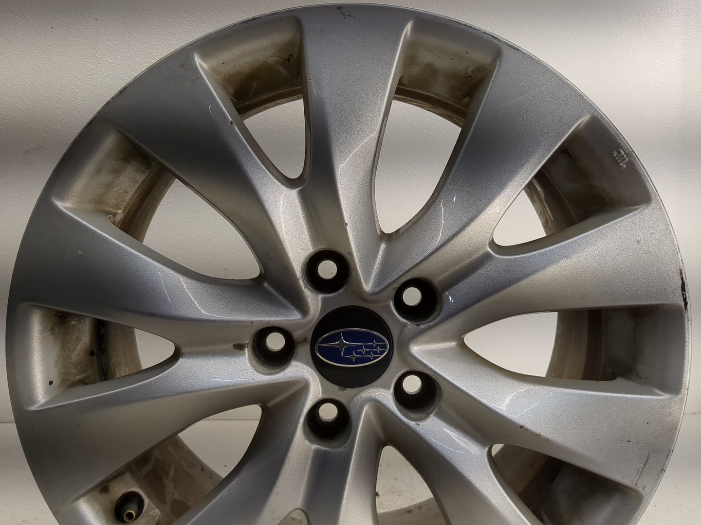 2015-2019 Subaru Legacy Oem Wheel Rim - Oemusedautoparts1.com