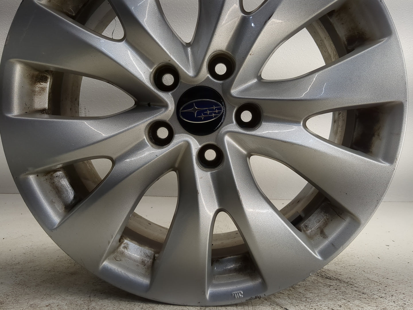 2015-2019 Subaru Legacy Oem Wheel Rim - Oemusedautoparts1.com