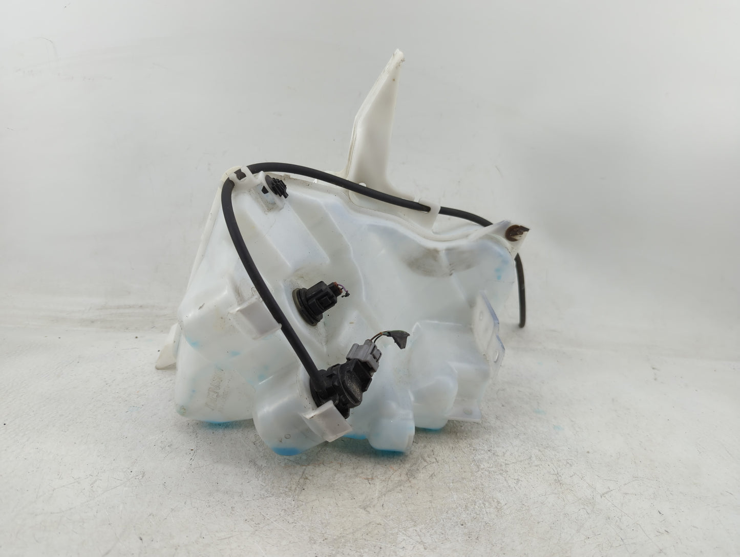 2015-2019 Subaru Legacy Windshield Washer Fluid Reservoir Bottle Oem - Oemusedautoparts1.com