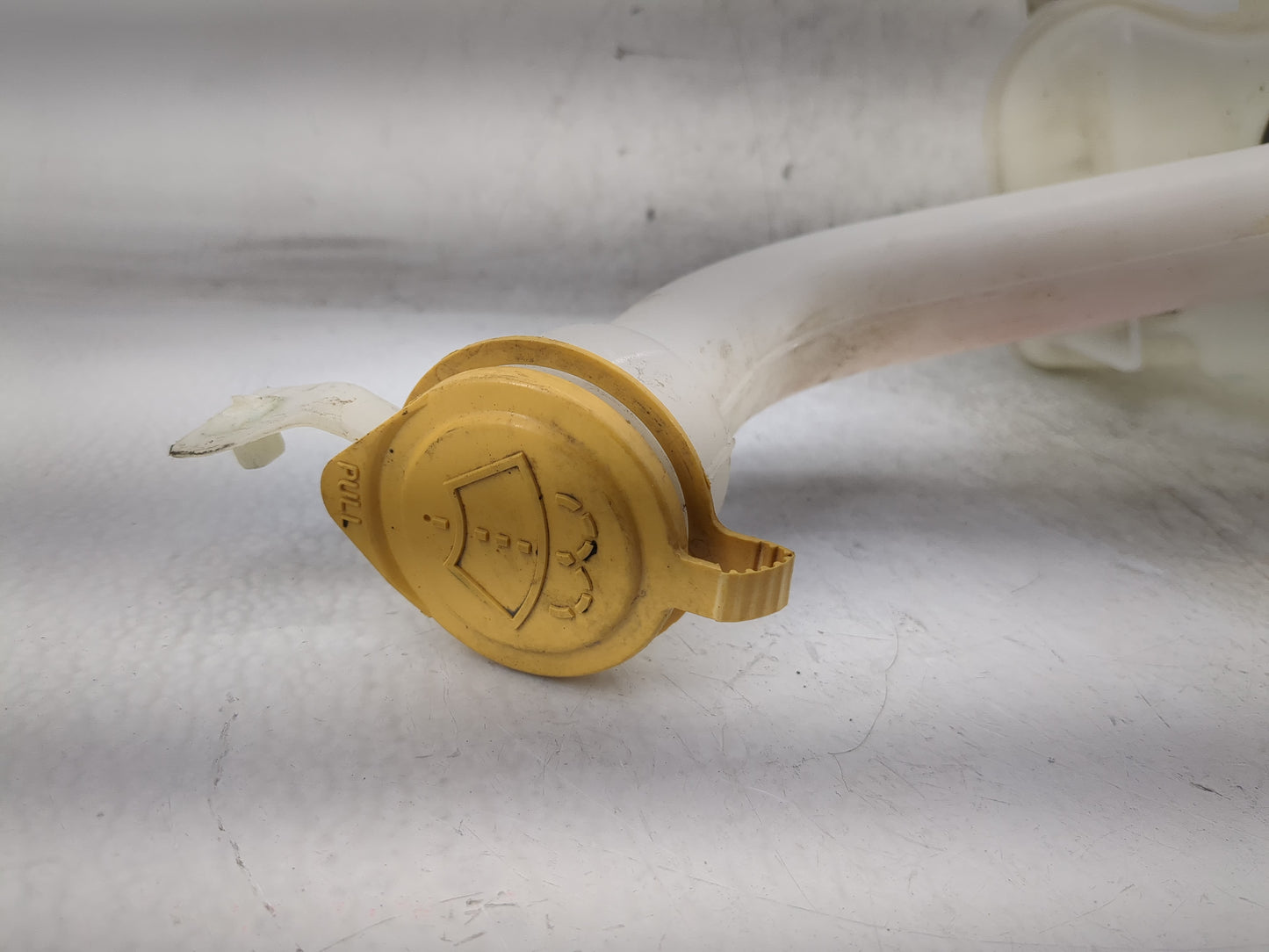 2015-2019 Subaru Legacy Windshield Washer Fluid Reservoir Bottle Oem - Oemusedautoparts1.com