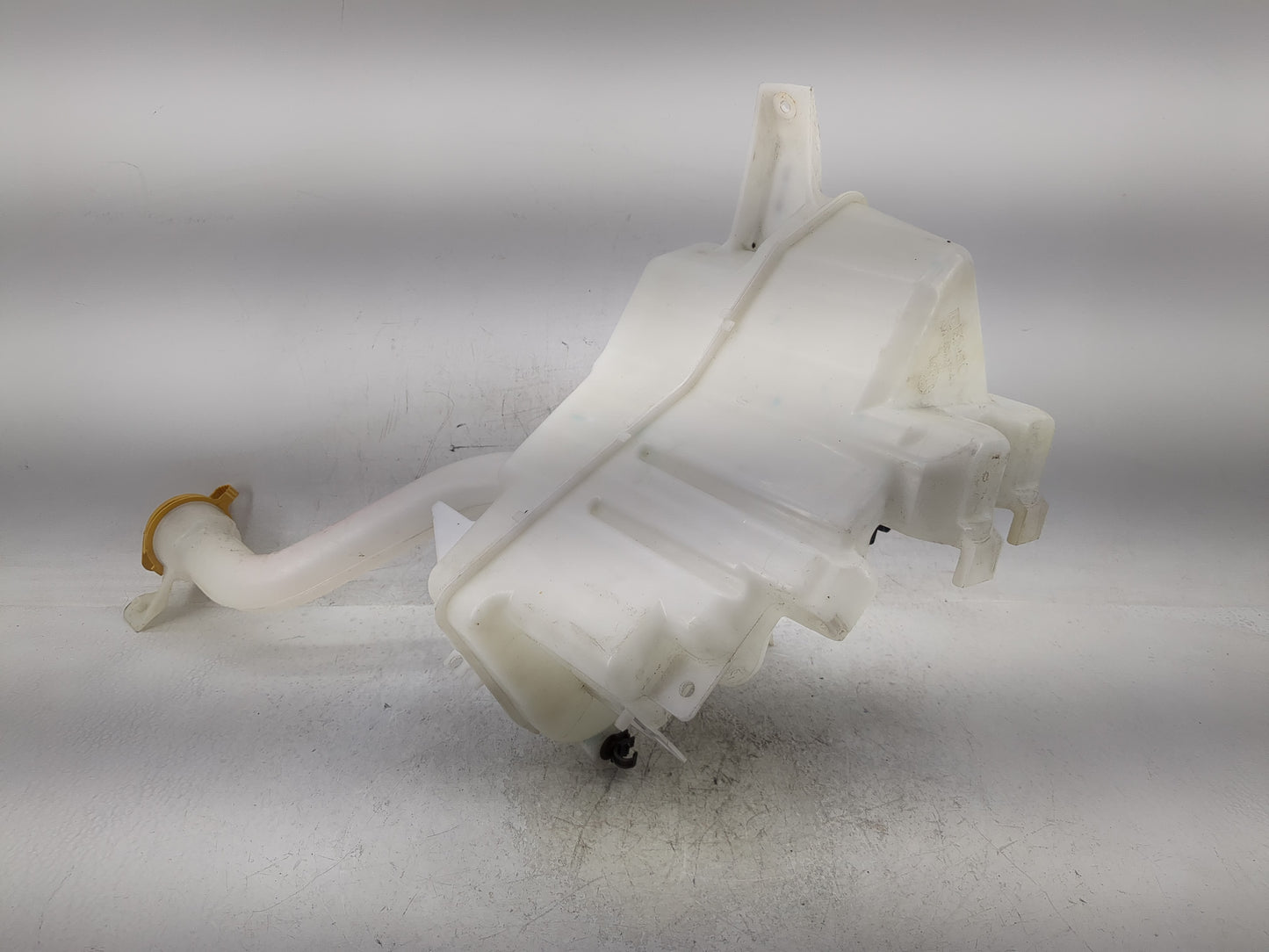 2015-2019 Subaru Legacy Windshield Washer Fluid Reservoir Bottle Oem - Oemusedautoparts1.com