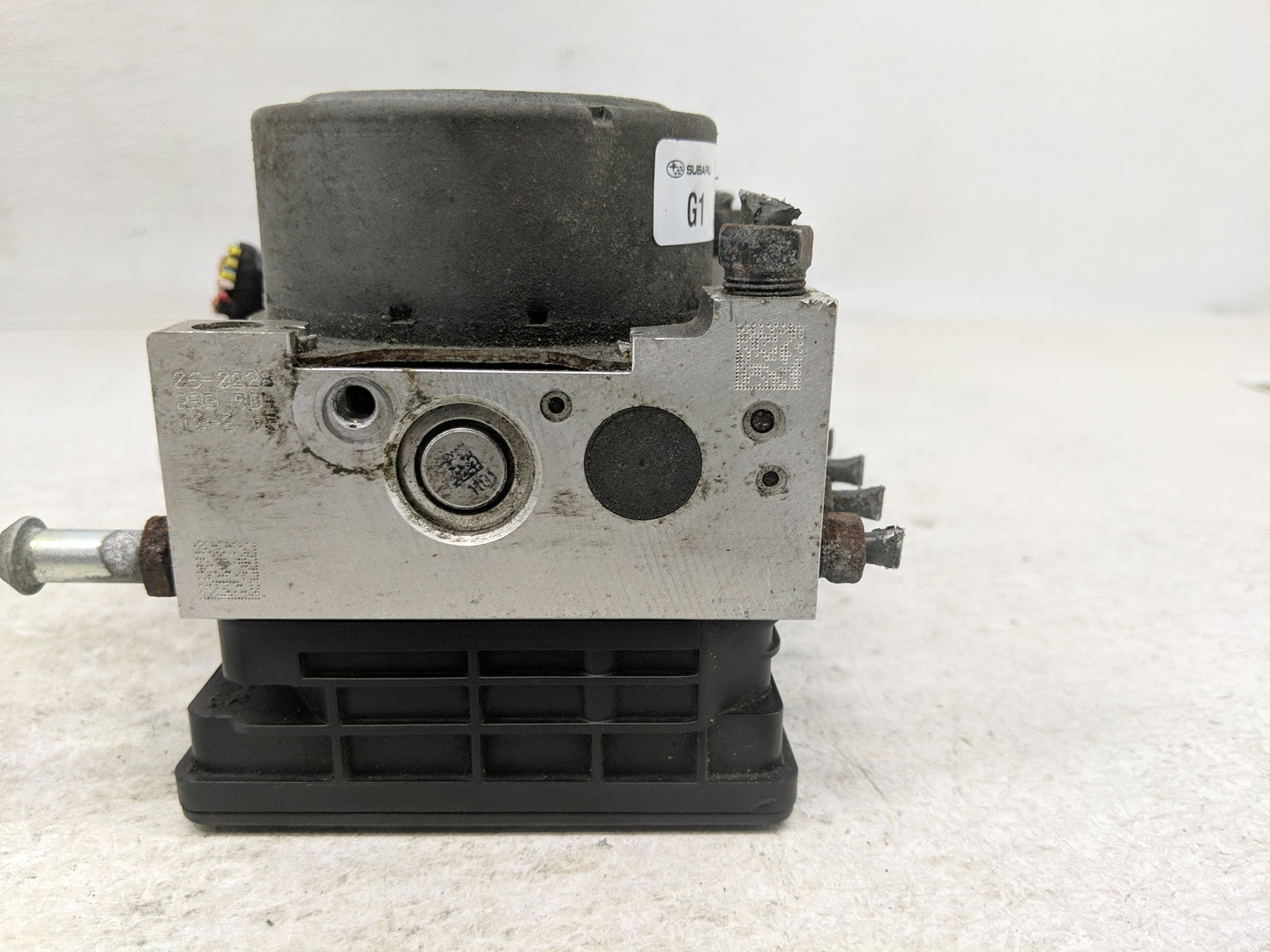 2015 Subaru Legacy ABS Pump Control Module Replacement P/N:27536AL00A Fits OEM Used Auto Parts - Oemusedautoparts1.com
