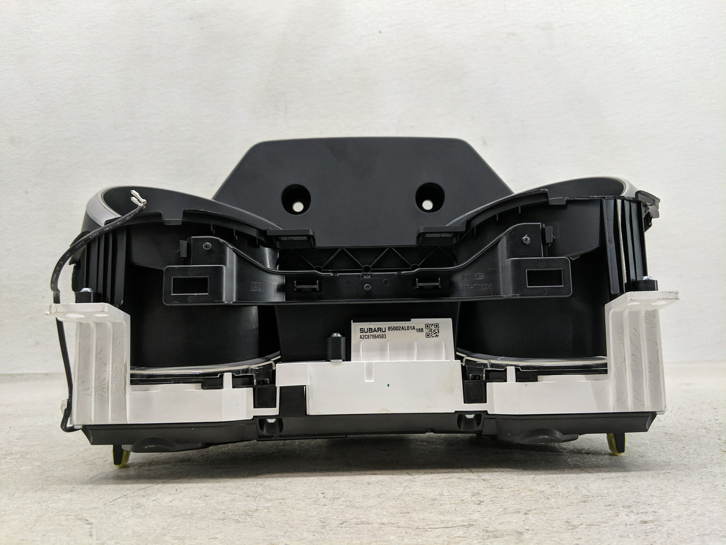 2015 Subaru Legacy Instrument Cluster Speedometer Gauges P/N:A2C87065803 Fits OEM Used Auto Parts - Oemusedautoparts1.com