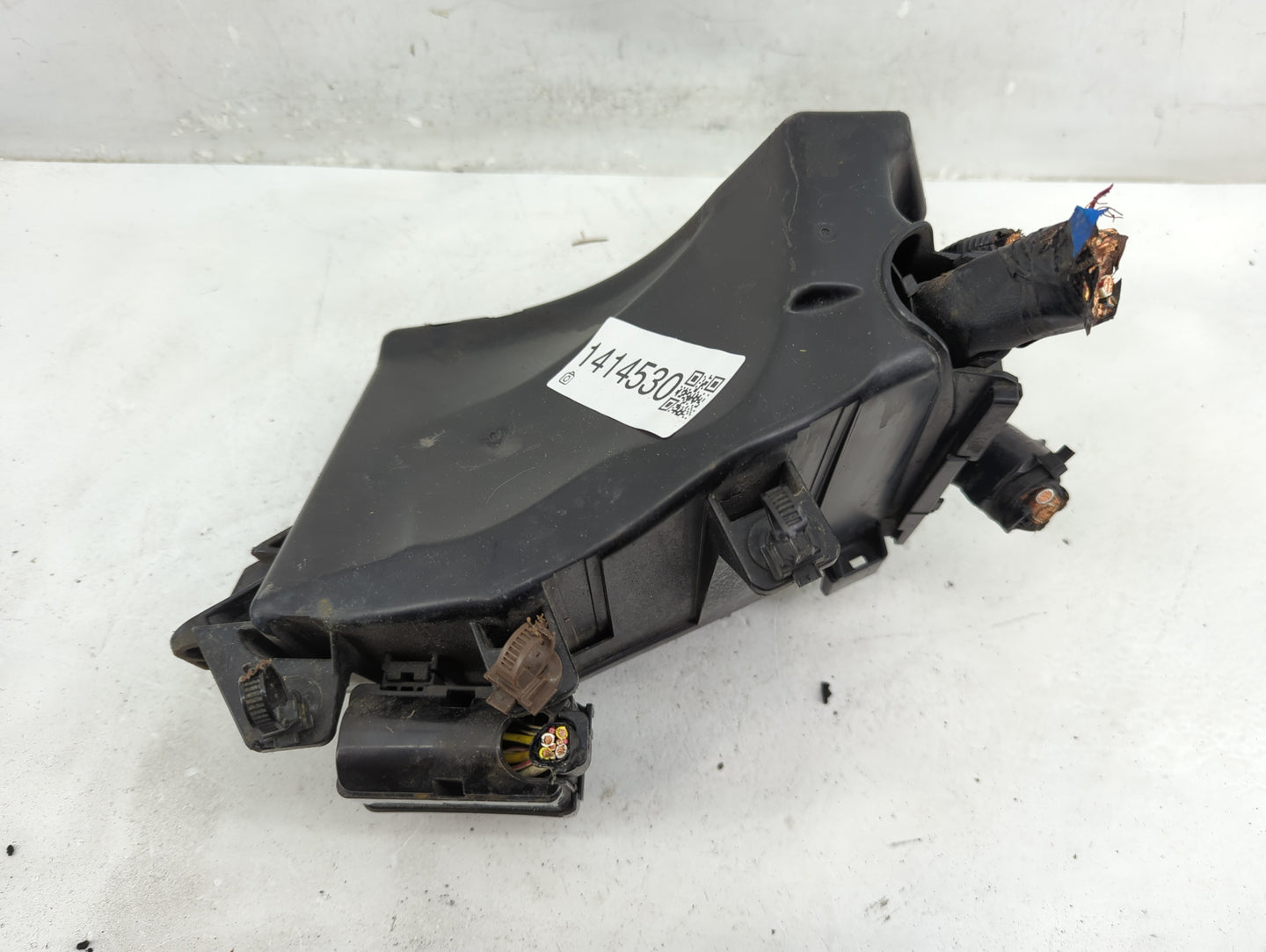 2015 Subaru Legacy Fusebox Fuse Box Panel Relay Module P/N:MB503700B1 PR103830B Fits OEM Used Auto Parts - Oemusedautoparts1