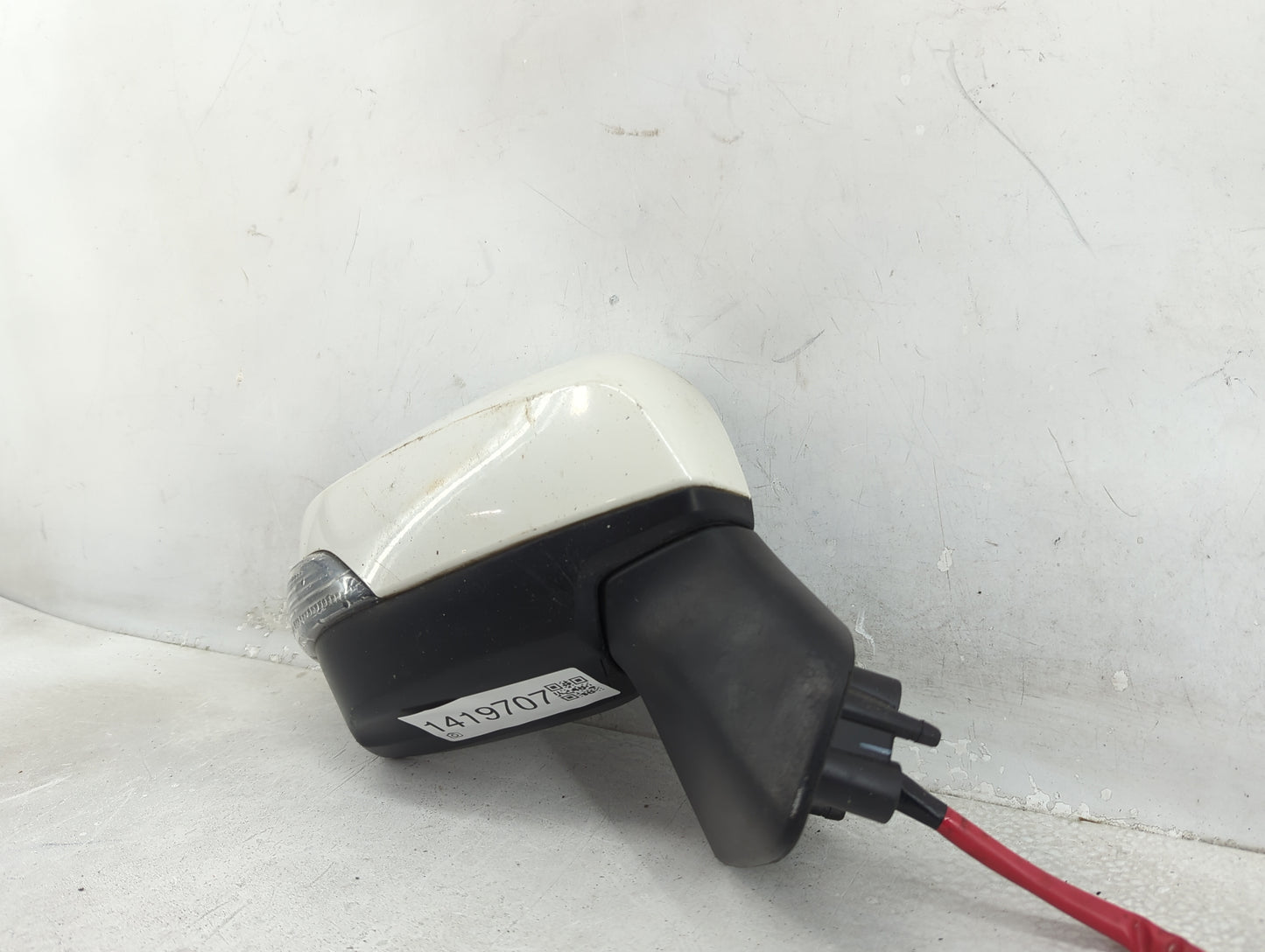 2015-2017 Subaru Legacy Passenger Right Side View Manual Door Mirror - Oemusedautoparts1.com