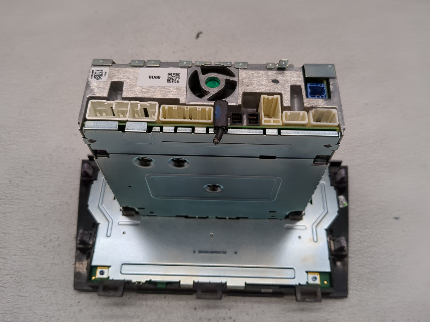 2015 Subaru Legacy Information Display Screen - Oemusedautoparts1.com