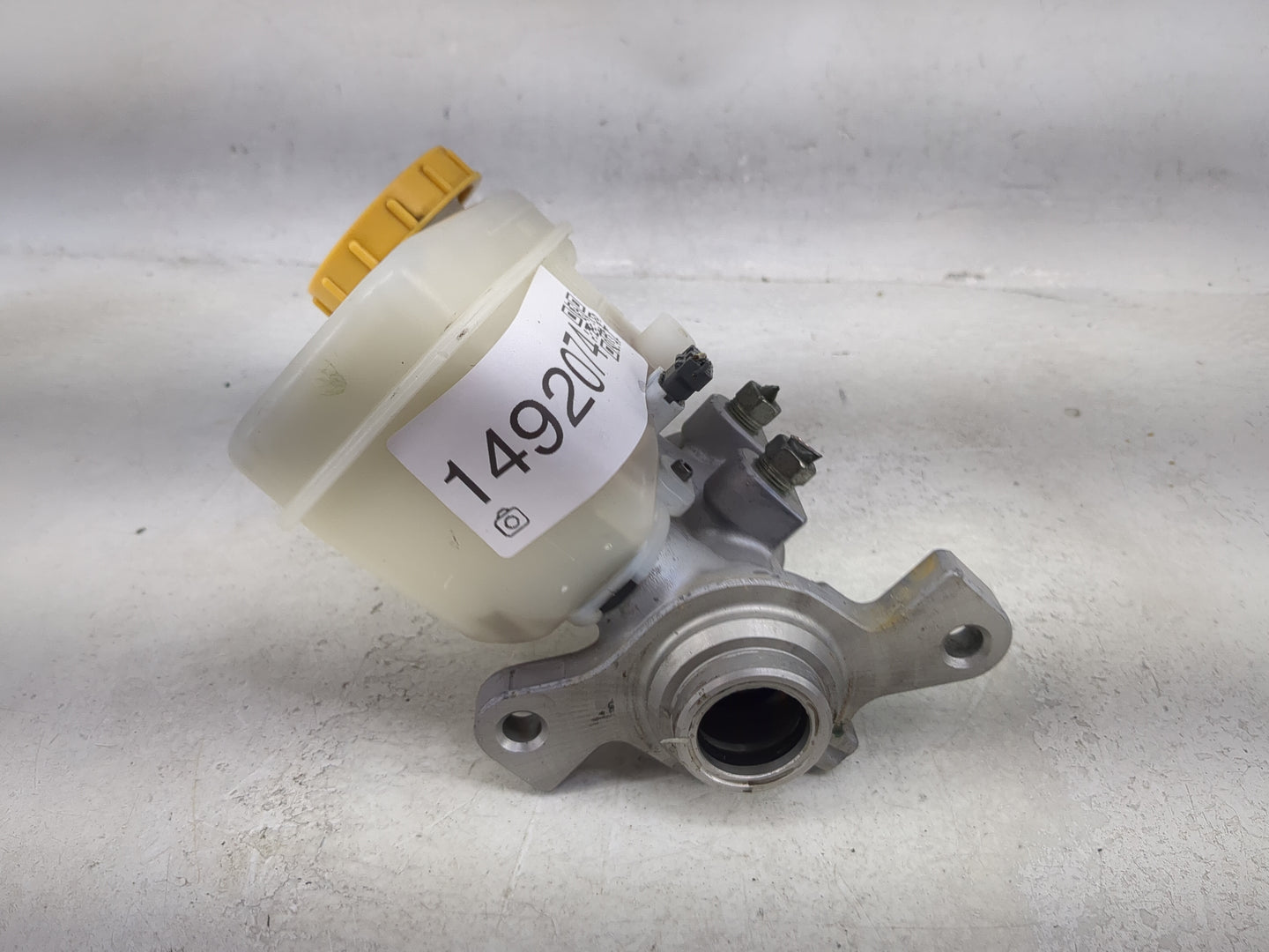2015-2017 Subaru Legacy Brake Master Cylinder 1492074 - Oemusedautoparts1.com