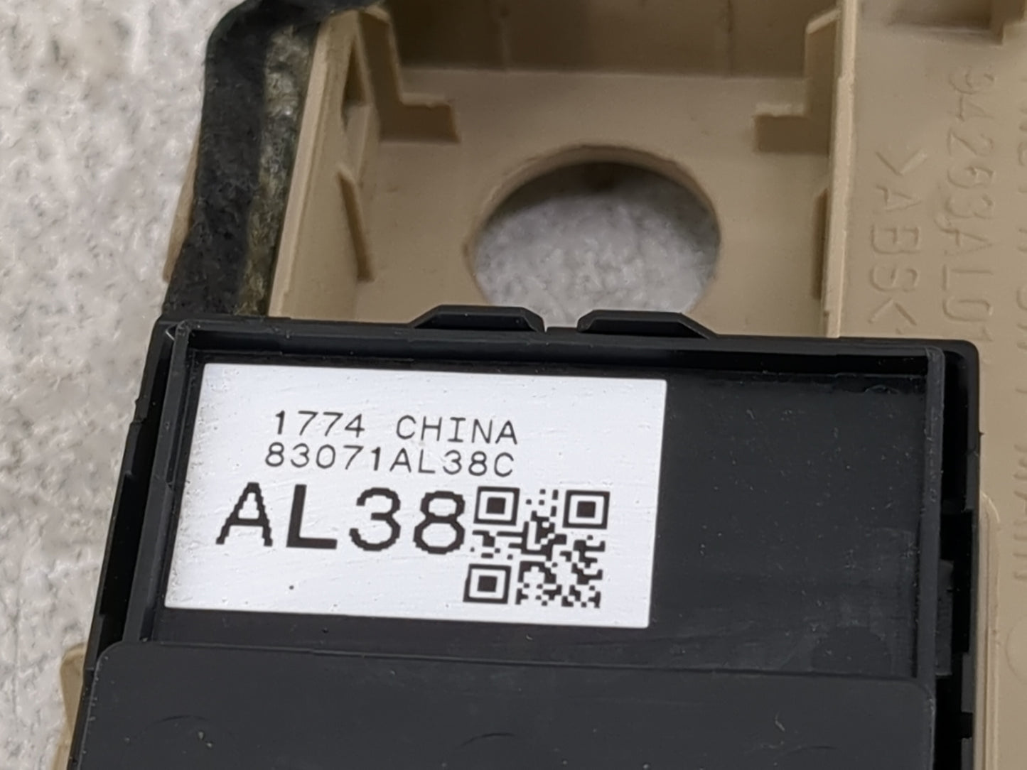 2015 Subaru Legacy Master Power Window Switch Replacement Driver Side Left P/N:83071AL38C 94263AL01 Fits OEM Used Auto Parts