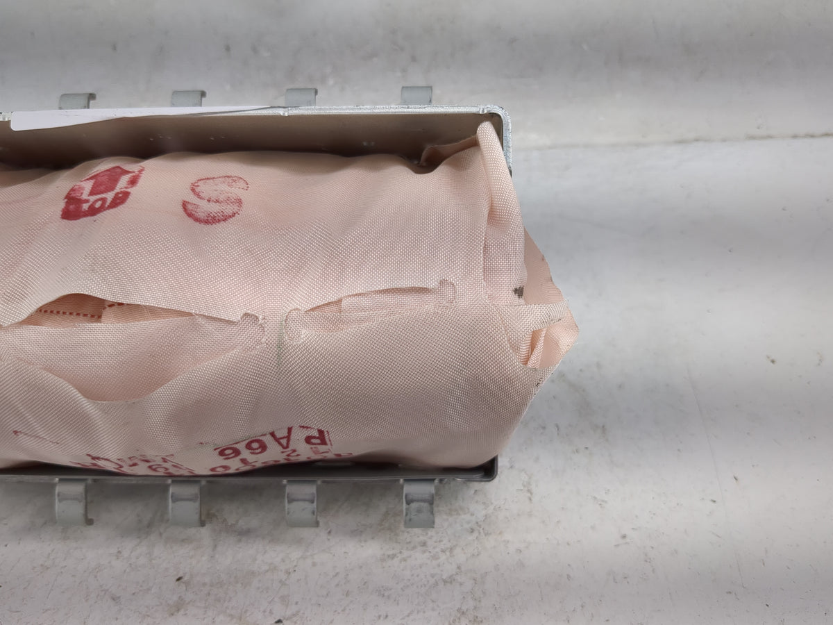2015 Subaru Legacy Air Bag Passenger Right Knee OEM P/N:DAM-P11-1213 Z434657, EZ5-S0809, WY50L046573 Fits OEM Used Auto Part