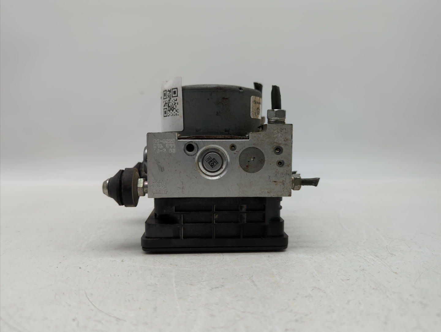 2015 Subaru Legacy ABS Pump Control Module Replacement P/N:27536AL00A 27536AL00B Fits OEM Used Auto Parts - Oemusedautoparts