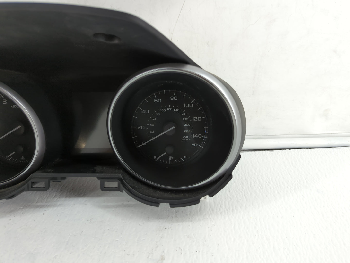 2015 Subaru Legacy Instrument Cluster Speedometer Gauges P/N:A2C87064303 A2C87064503, 85002AL01A Fits OEM Used Auto Parts - 