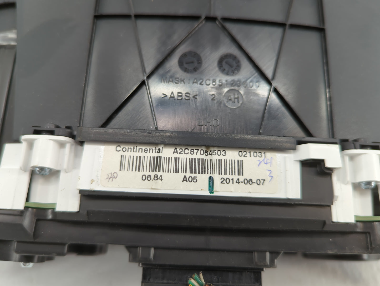 2015 Subaru Legacy Instrument Cluster Speedometer Gauges P/N:A2C87064303 A2C87064503, 85002AL01A Fits OEM Used Auto Parts - 