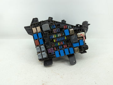 2015-2017 Subaru Legacy Fusebox Fuse Box Panel Relay Module Fits Fits 2015 2017 OEM Used Auto Parts