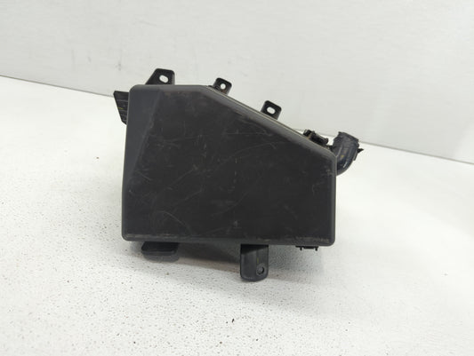 2015 Subaru Legacy Fusebox Fuse Box Panel Relay Module P/N:MB503701B PR103830B, MB901300B Fits OEM Used Auto Parts - Oemused