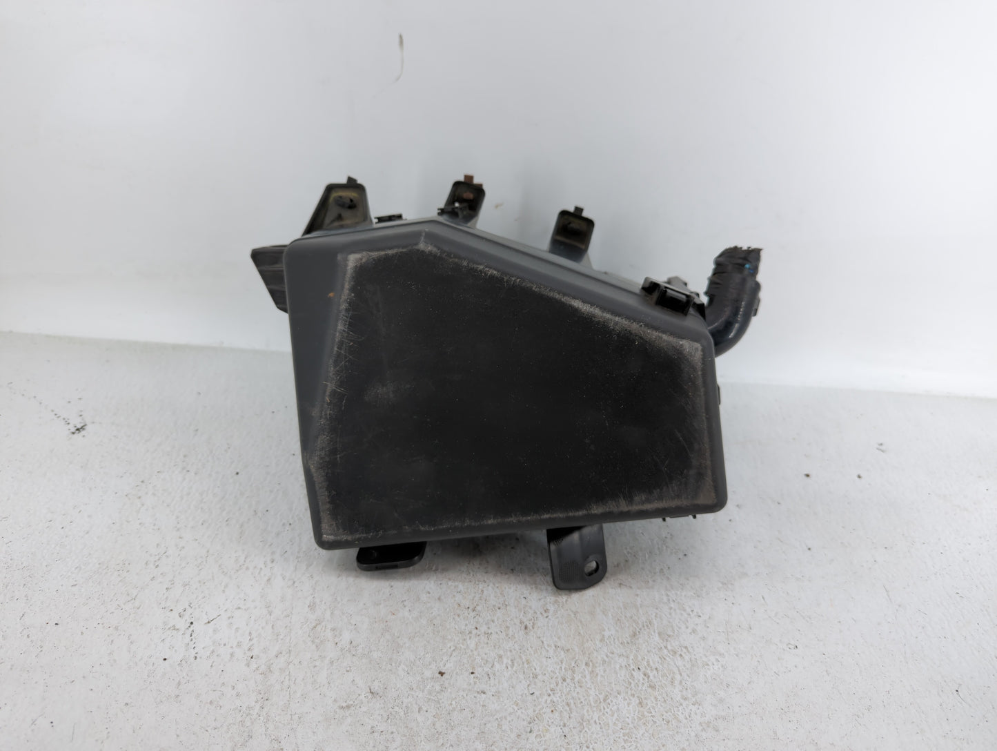 2015 Subaru Legacy Fusebox Fuse Box Panel Relay Module P/N:MB503701B PR103830B, MB901300B Fits OEM Used Auto Parts - Oemused