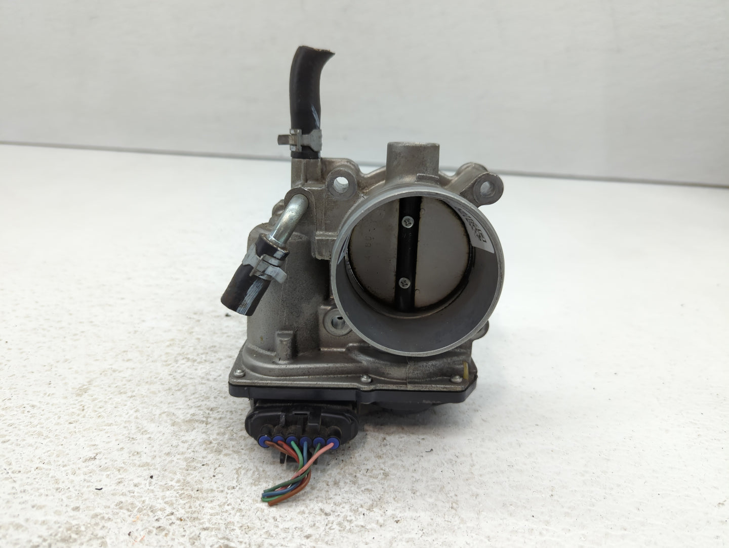2013-2019 Subaru Legacy Throttle Body P/N:10R07 1780 Fits Fits 2013 2014 2015 2016 2017 2018 2019 OEM Used Auto Parts - Oemu