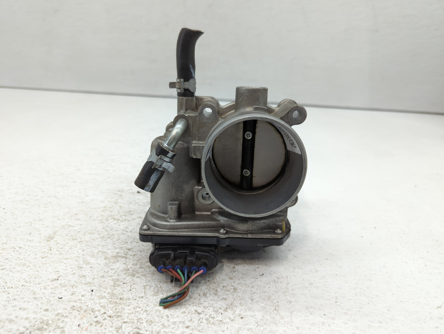 2013-2019 Subaru Legacy Throttle Body P/N:10R07 1780 Fits Fits 2013 2014 2015 2016 2017 2018 2019 OEM Used Auto Parts - Oemu