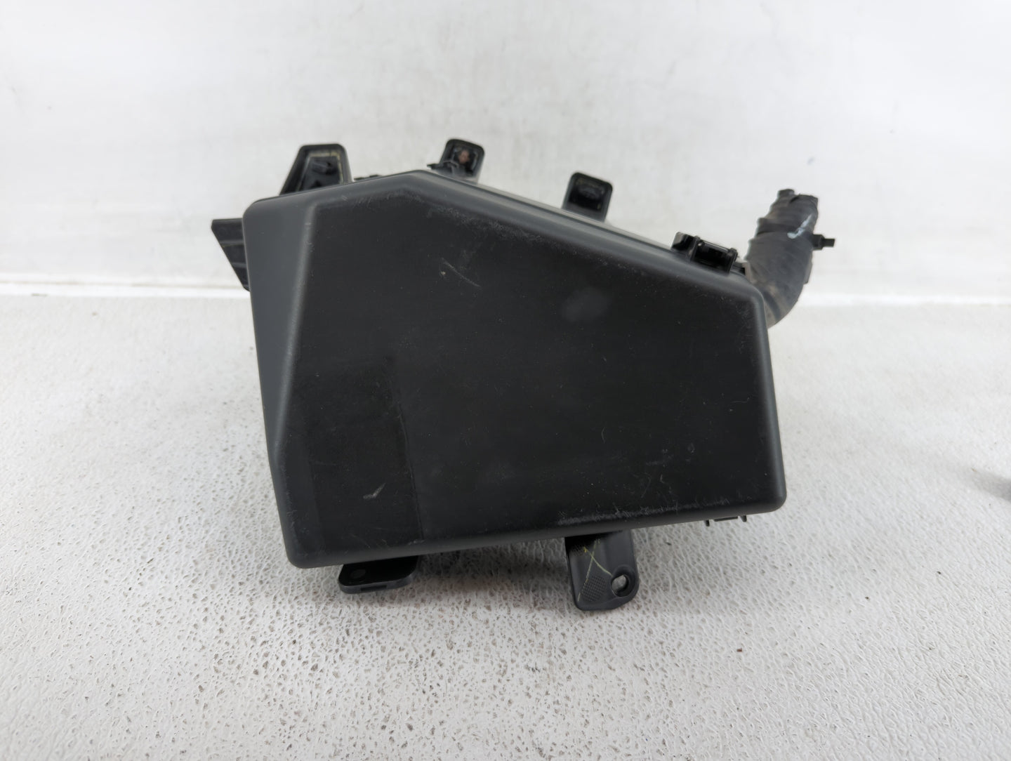 2015 Subaru Legacy Fusebox Fuse Box Panel Relay Module P/N:MB503700B Fits OEM Used Auto Parts - Oemusedautoparts1.com