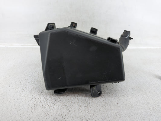 2015 Subaru Legacy Fusebox Fuse Box Panel Relay Module P/N:MB503700B Fits OEM Used Auto Parts - Oemusedautoparts1.com