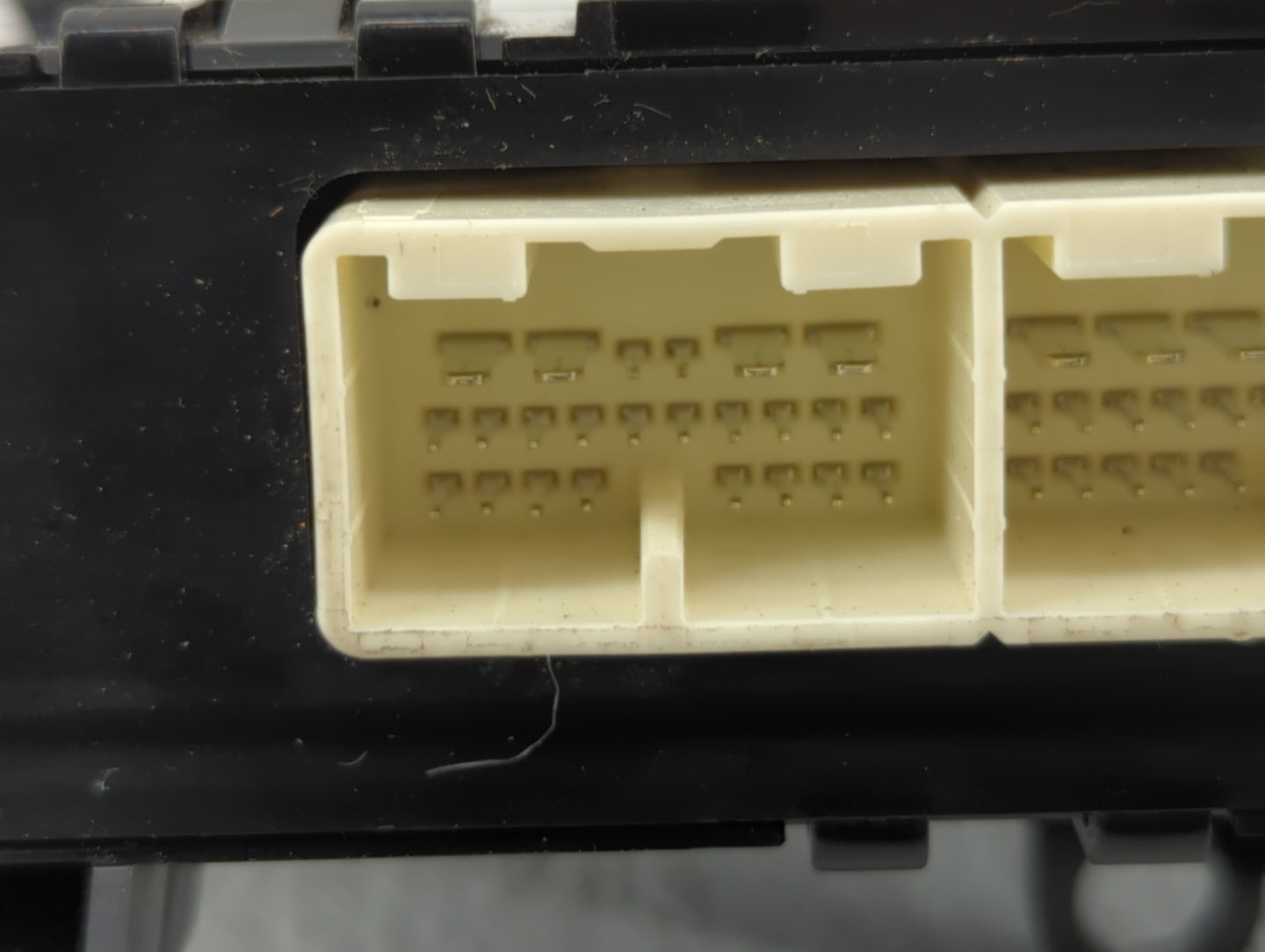 2015 Subaru Legacy PCM Engine Control Computer ECU ECM PCU OEM P/N:72343AL21A 22765AF36C, 22765AK16A, 22765AF35C Fits OEM Us