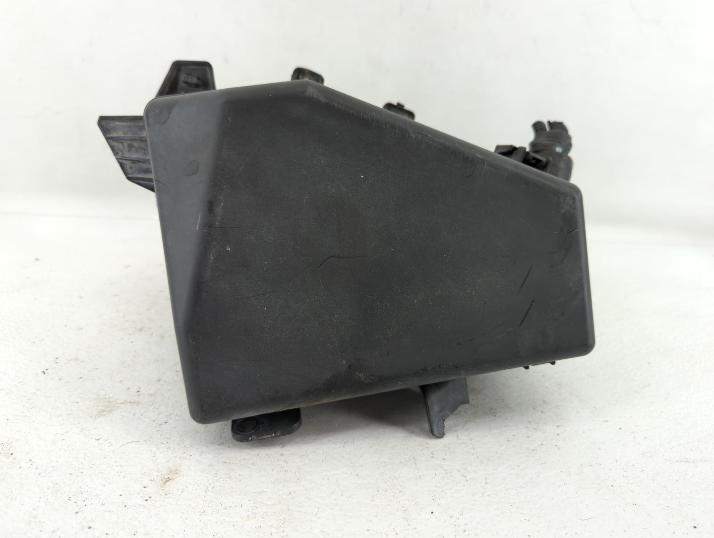 2015-2017 Subaru Legacy Fusebox Fuse Box Panel Relay Module P/N:MB503701B Fits Fits 2015 2016 2017 OEM Used Auto Parts - Oem