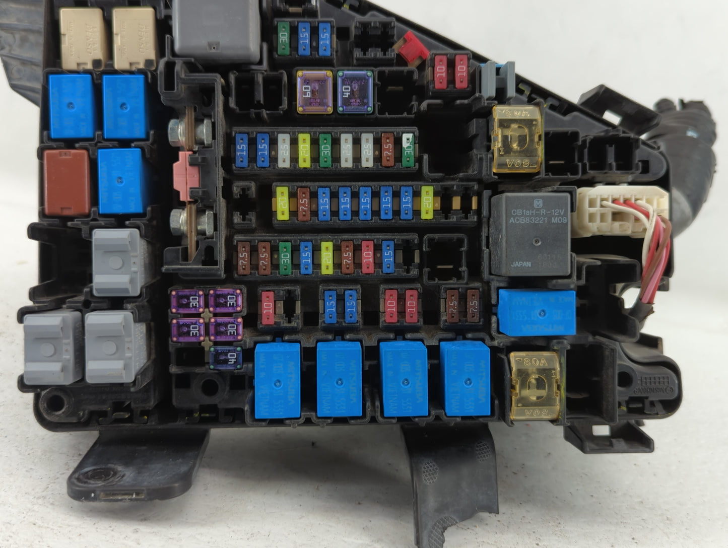 2015-2017 Subaru Legacy Fusebox Fuse Box Panel Relay Module P/N:MB503701B Fits Fits 2015 2016 2017 OEM Used Auto Parts - Oem