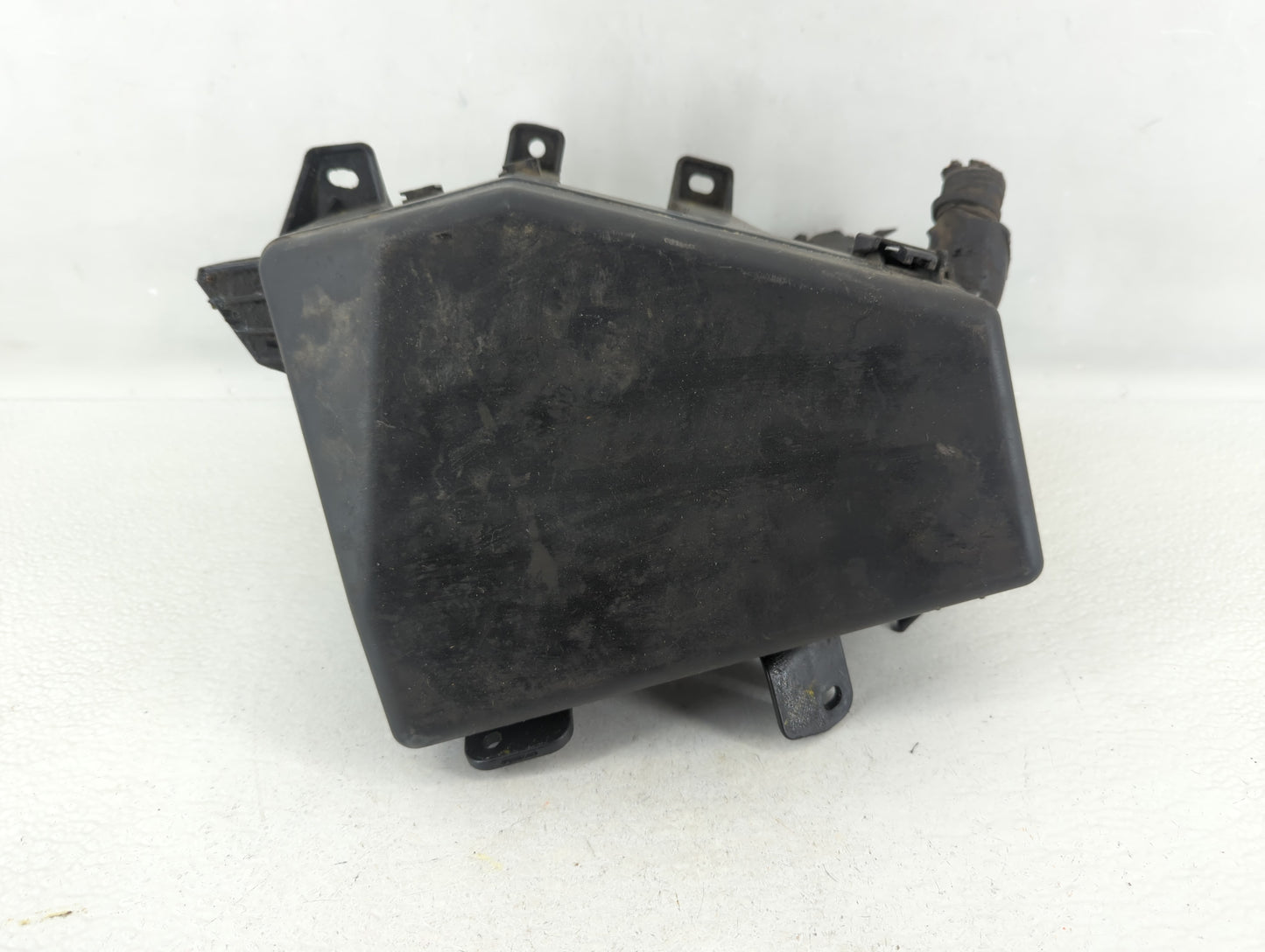 2015-2017 Subaru Legacy Fusebox Fuse Box Panel Relay Module P/N:MB503701B Fits Fits 2015 2016 2017 OEM Used Auto Parts - Oem