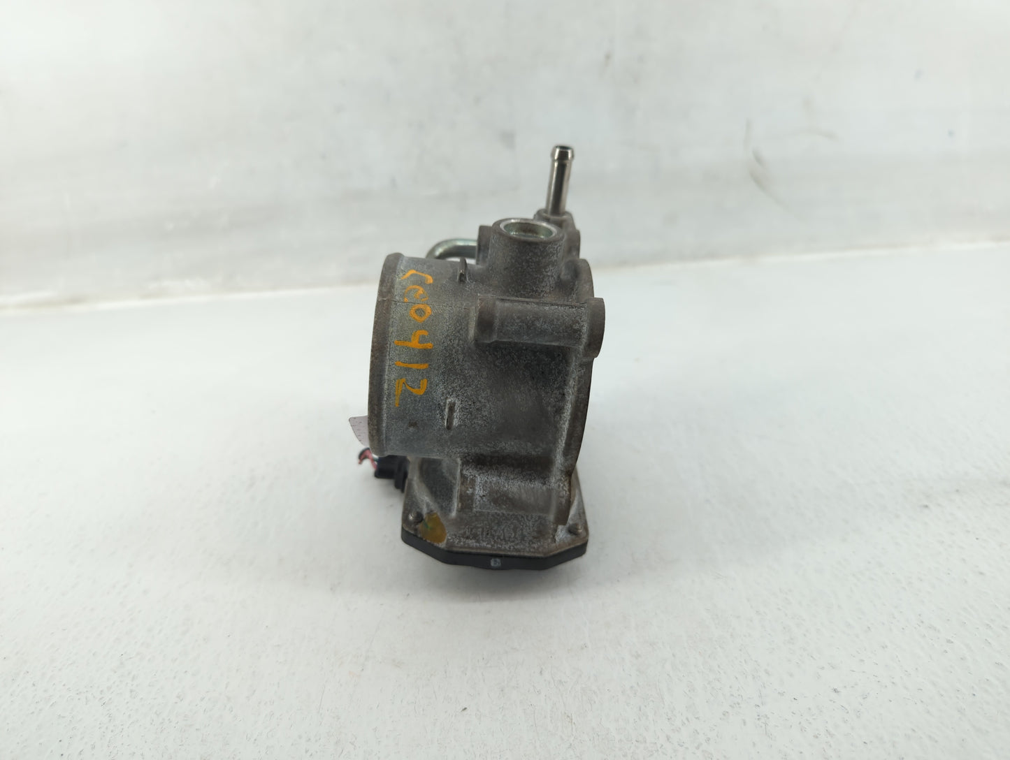 2013-2019 Subaru Legacy Throttle Body P/N:16112AA38A Fits Fits 2013 2014 2015 2016 2017 2018 2019 OEM Used Auto Parts - Oemu