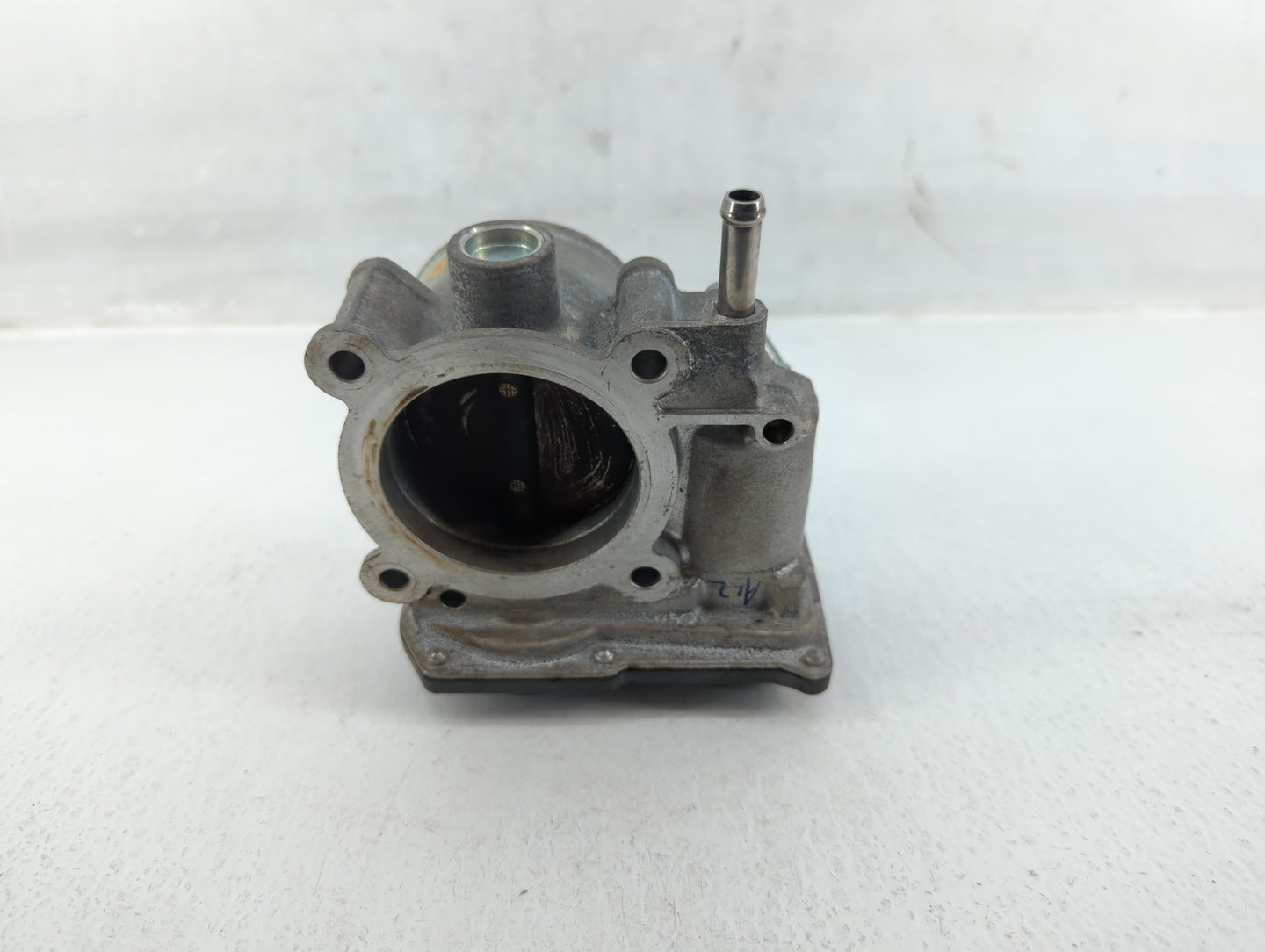 2013-2019 Subaru Legacy Throttle Body P/N:16112AA38A Fits Fits 2013 2014 2015 2016 2017 2018 2019 OEM Used Auto Parts - Oemu