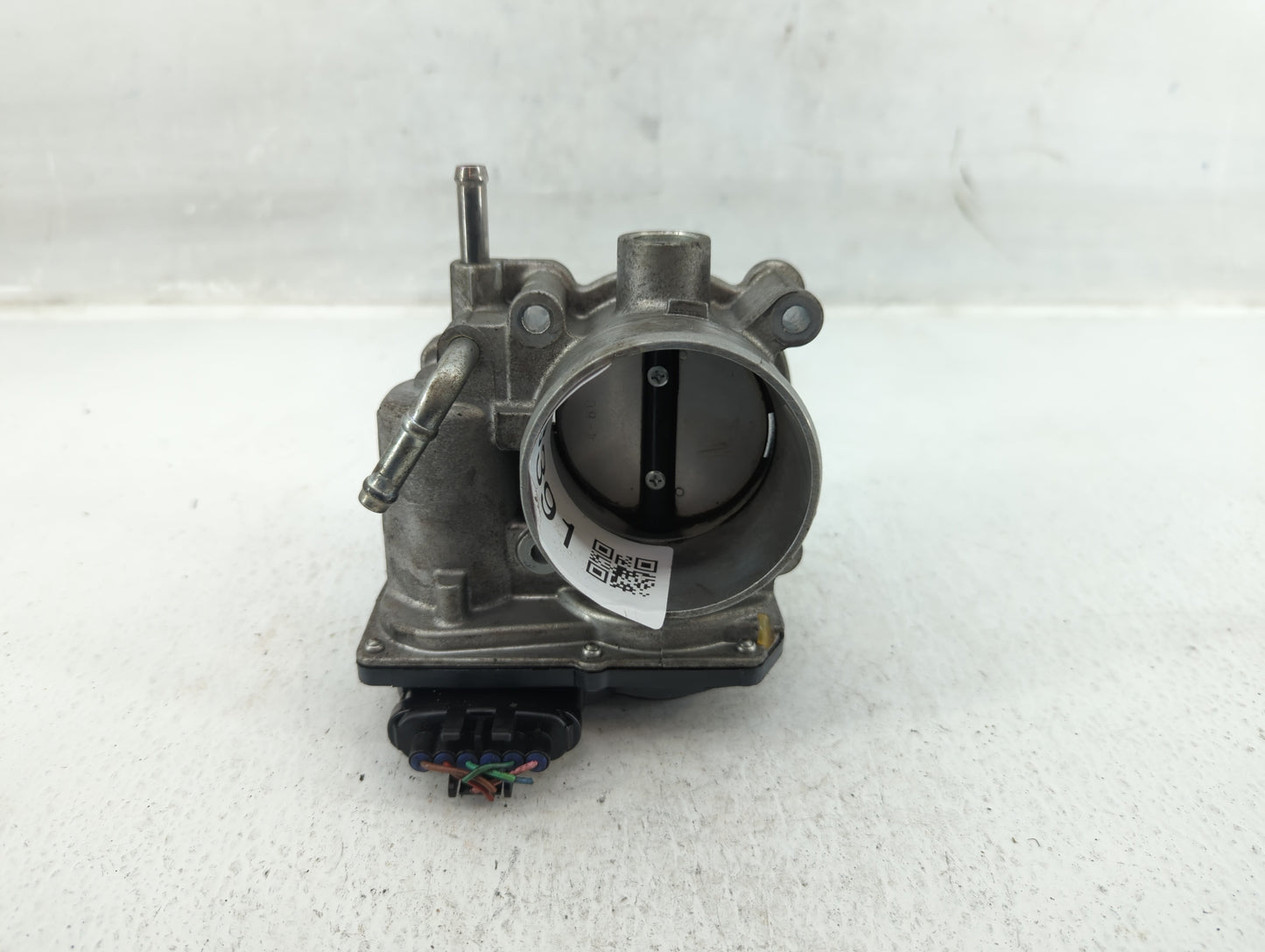 2013-2019 Subaru Legacy Throttle Body P/N:1611AA33A Fits Fits 2013 2014 2015 2016 2017 2018 2019 OEM Used Auto Parts - Oemus