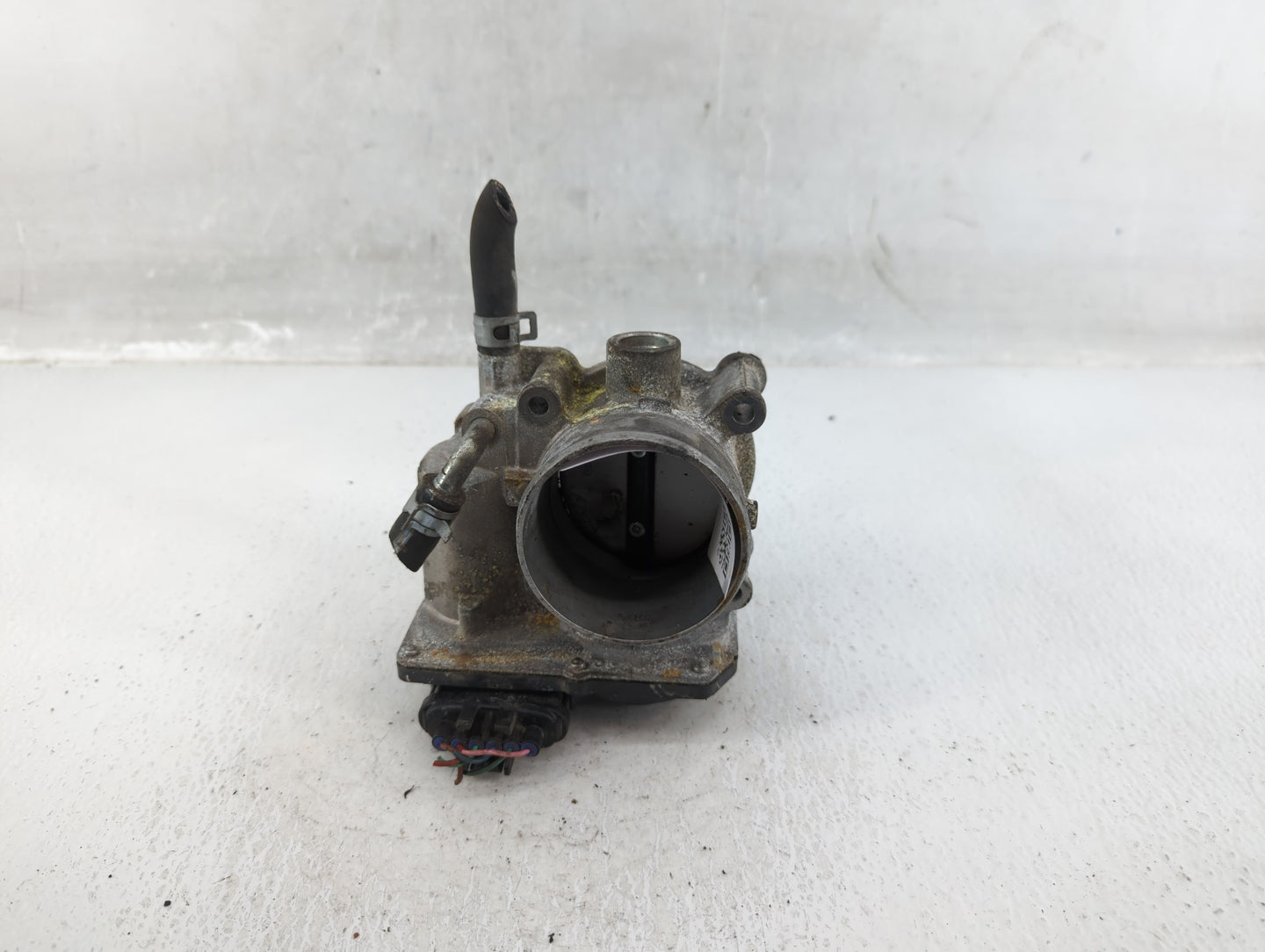 2013-2019 Subaru Legacy Throttle Body P/N:16112AA38A Fits Fits 2013 2014 2015 2016 2017 2018 2019 OEM Used Auto Parts - Oemu