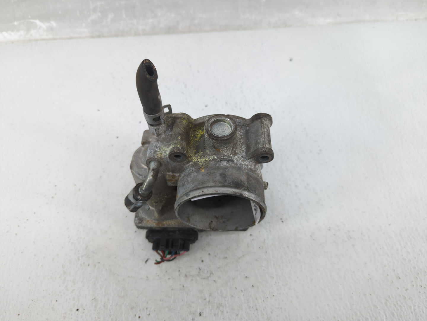 2013-2019 Subaru Legacy Throttle Body P/N:16112AA38A Fits Fits 2013 2014 2015 2016 2017 2018 2019 OEM Used Auto Parts - Oemu