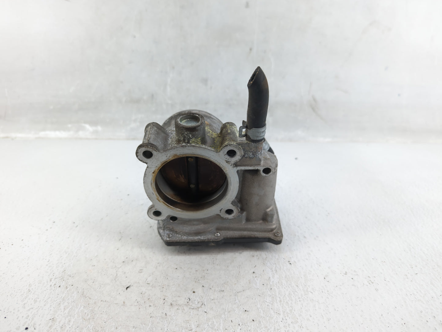 2013-2019 Subaru Legacy Throttle Body P/N:16112AA38A Fits Fits 2013 2014 2015 2016 2017 2018 2019 OEM Used Auto Parts - Oemu