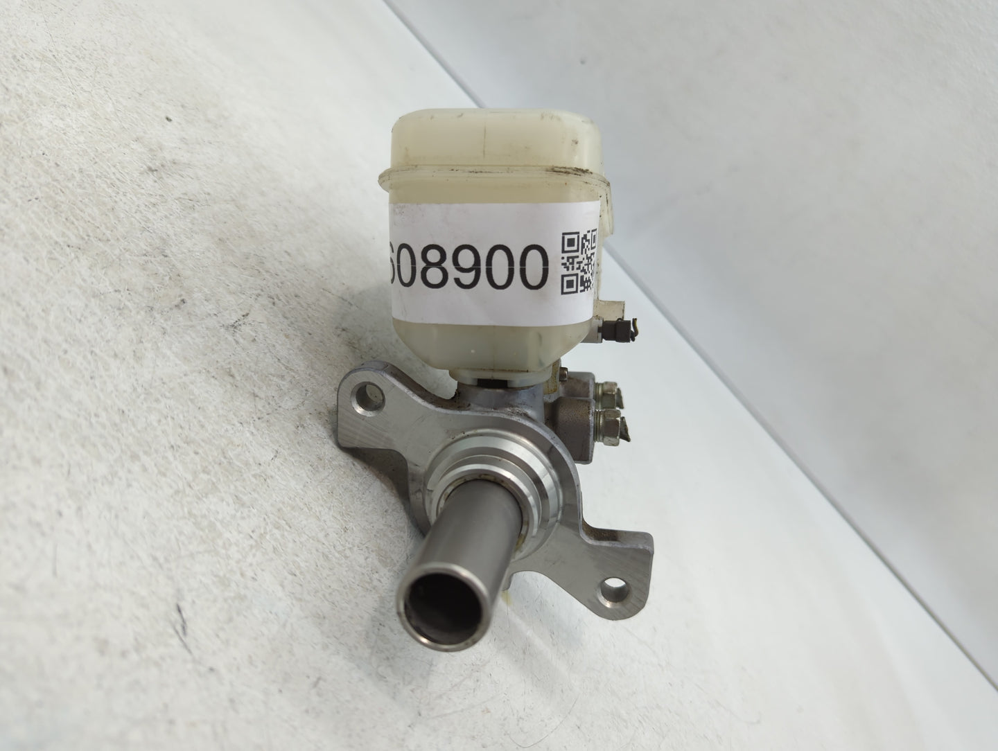 2015-2017 Subaru Legacy Brake Master Cylinder - Oemusedautoparts1.com