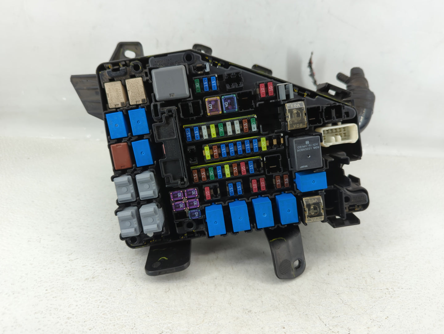 2015 Subaru Legacy Fusebox Fuse Box Panel Relay Module P/N:MB503701B Fits OEM Used Auto Parts - Oemusedautoparts1.com