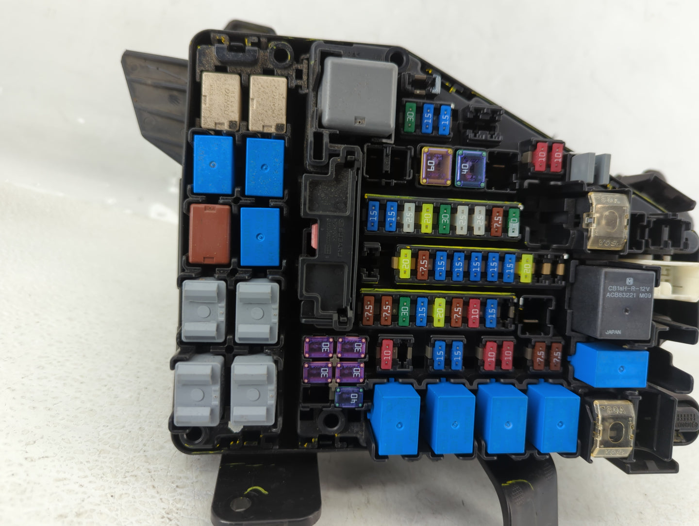 2015 Subaru Legacy Fusebox Fuse Box Panel Relay Module P/N:MB503701B Fits OEM Used Auto Parts - Oemusedautoparts1.com