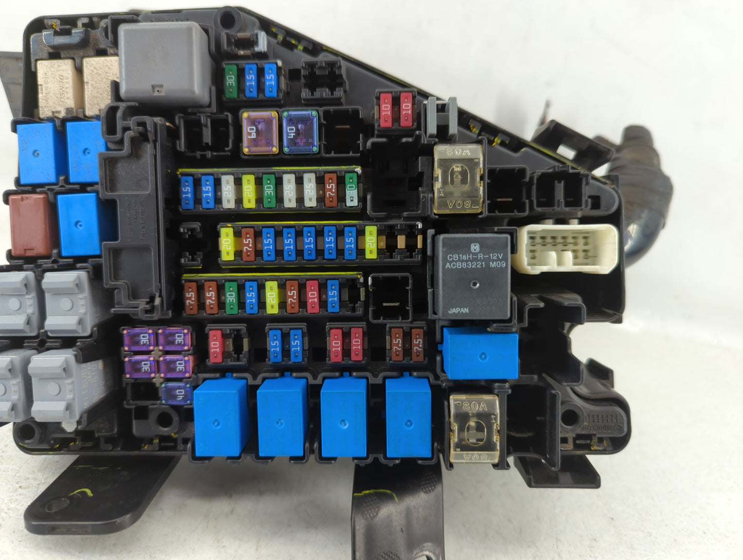 2015 Subaru Legacy Fusebox Fuse Box Panel Relay Module P/N:MB503701B Fits OEM Used Auto Parts - Oemusedautoparts1.com