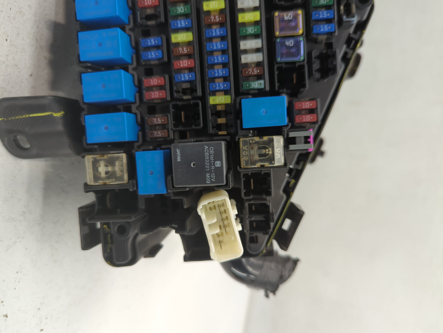 2015 Subaru Legacy Fusebox Fuse Box Panel Relay Module P/N:MB50370IB Fits OEM Used Auto Parts - Oemusedautoparts1.com
