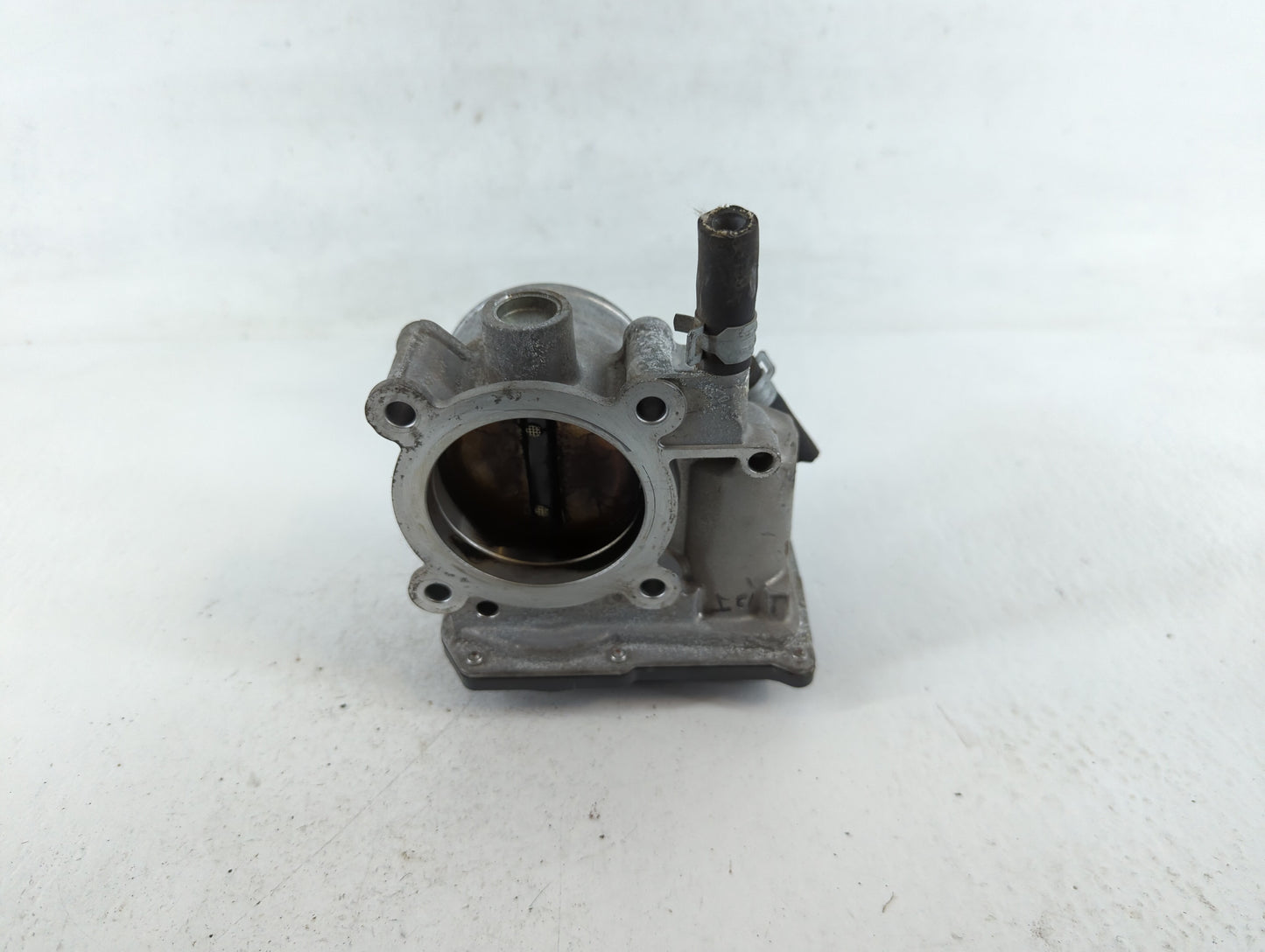 2013-2019 Subaru Legacy Throttle Body P/N:16112AA38A Fits Fits 2013 2014 2015 2016 2017 2018 2019 OEM Used Auto Parts - Oemu