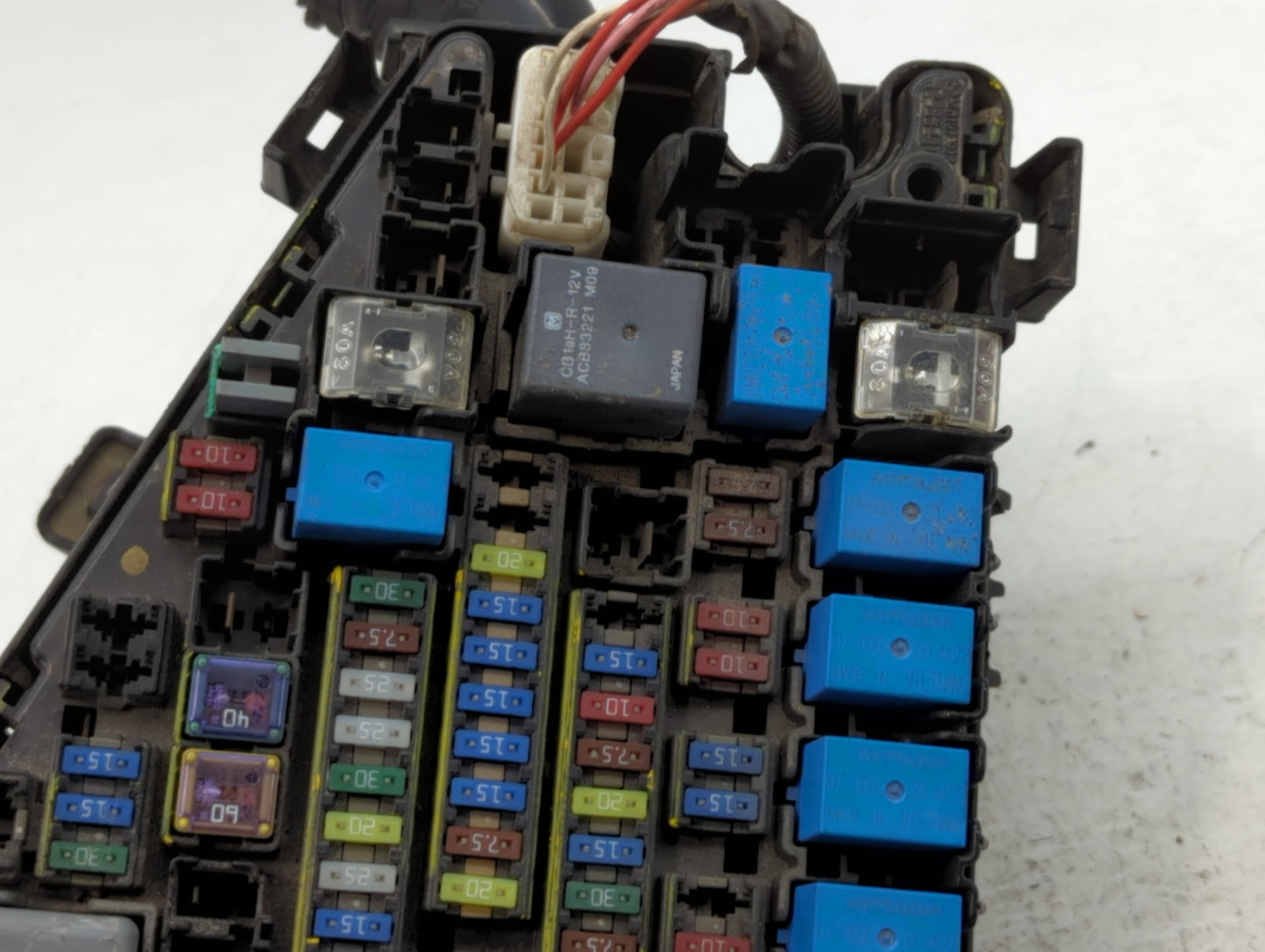 2015-2017 Subaru Legacy Fusebox Fuse Box Panel Relay Module P/N:MB503701B Fits Fits 2015 2016 2017 OEM Used Auto Parts - Oem