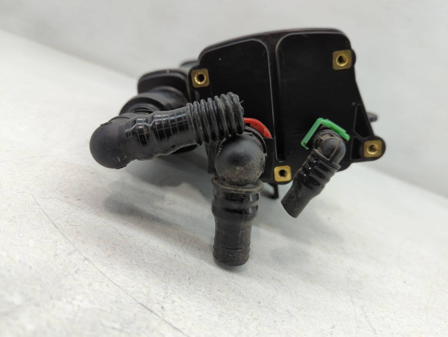 2015 Subaru Legacy Fuel Vapor Charcoal Canister 761832 - Oemusedautoparts1.com