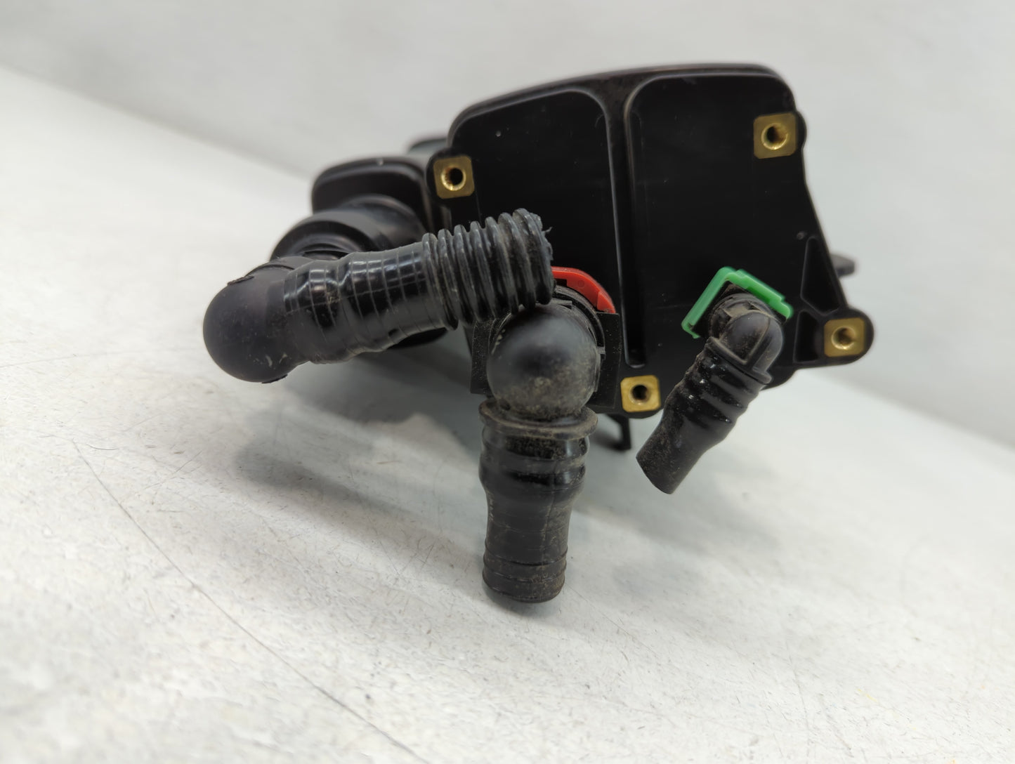 2015 Subaru Legacy Fuel Vapor Charcoal Canister 761832 - Oemusedautoparts1.com