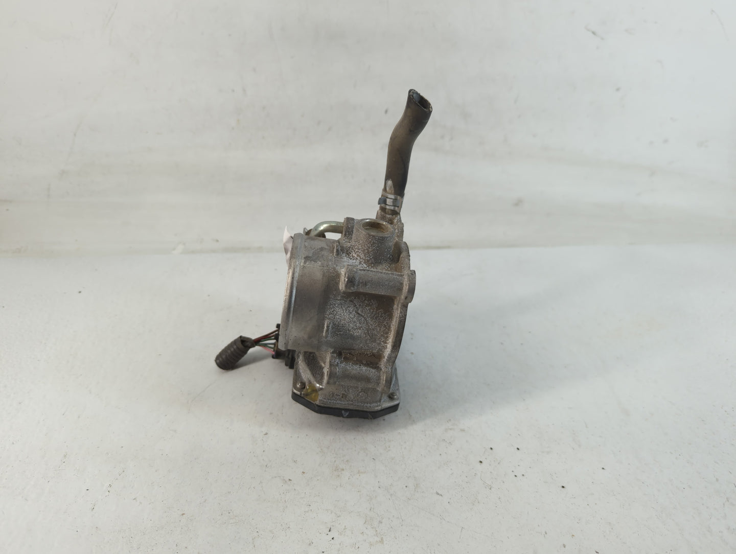 2013-2019 Subaru Legacy Throttle Body P/N:2S03 1780 16112AA38A Fits Fits 2013 2014 2015 2016 2017 2018 2019 OEM Used Auto Pa
