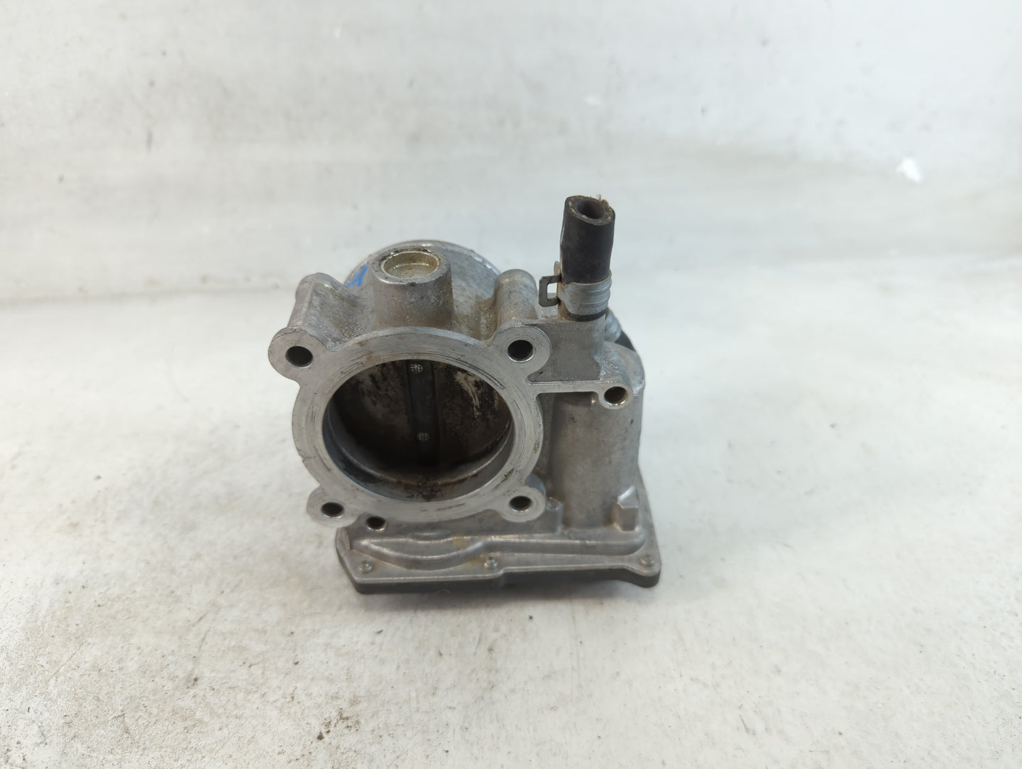 2013-2019 Subaru Legacy Throttle Body P/N:16112AA38 Fits Fits 2013 2014 2015 2016 2017 2018 2019 OEM Used Auto Parts - Oemus
