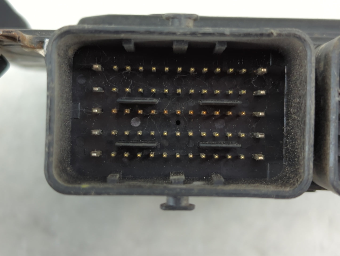 2015 Subaru Legacy PCM Engine Control Computer ECU ECM PCU OEM P/N:112700-5733 22765AF35A Fits OEM Used Auto Parts - Oemused