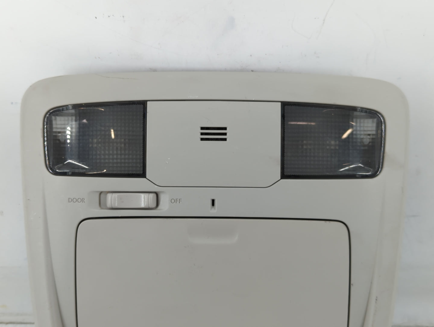 2015 Subaru Outback Overhead Roof Console - Oemusedautoparts1.com