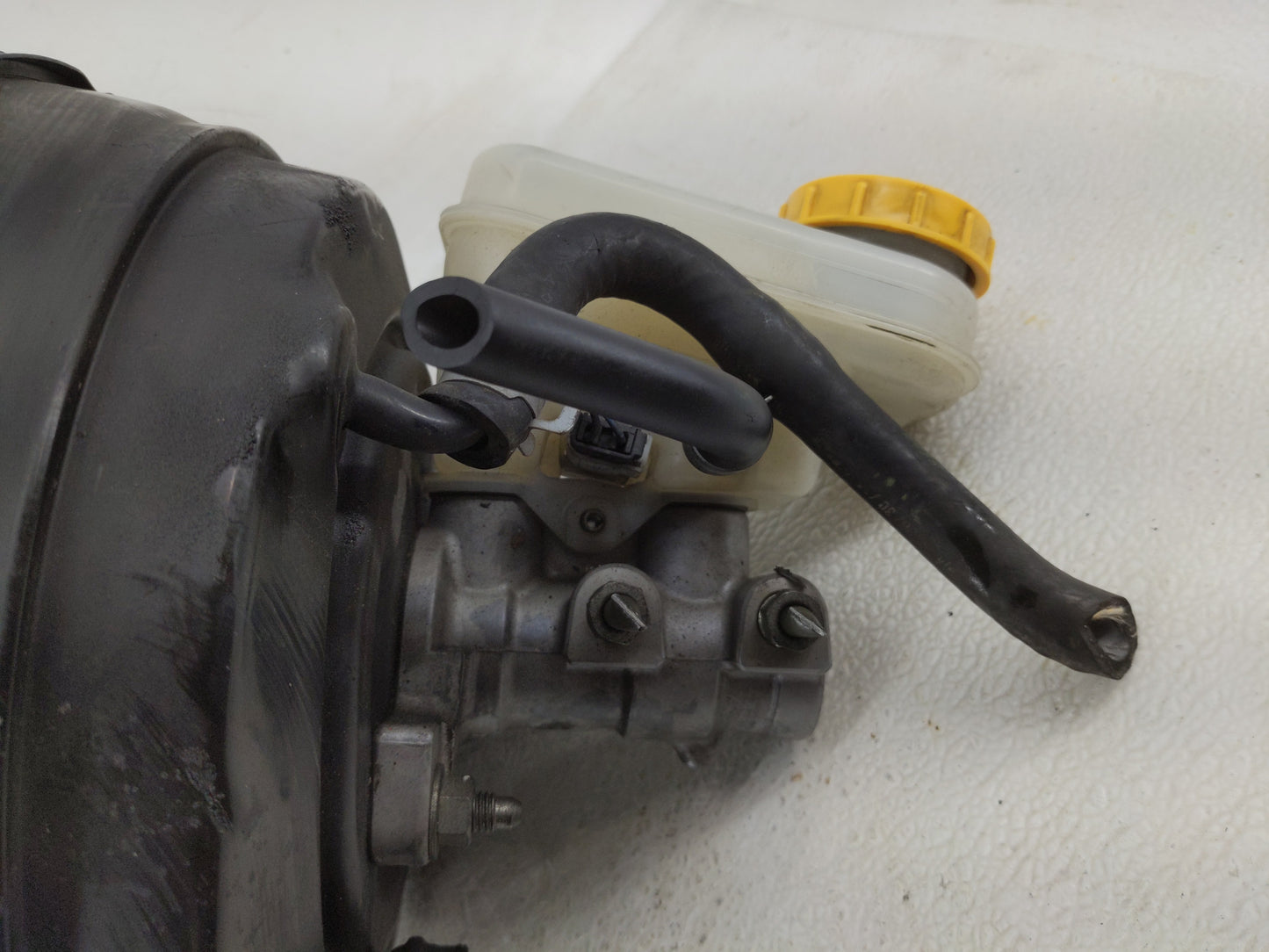 2015-2021 Subaru Wrx Brake Master Cylinder 1290440 - Oemusedautoparts1.com