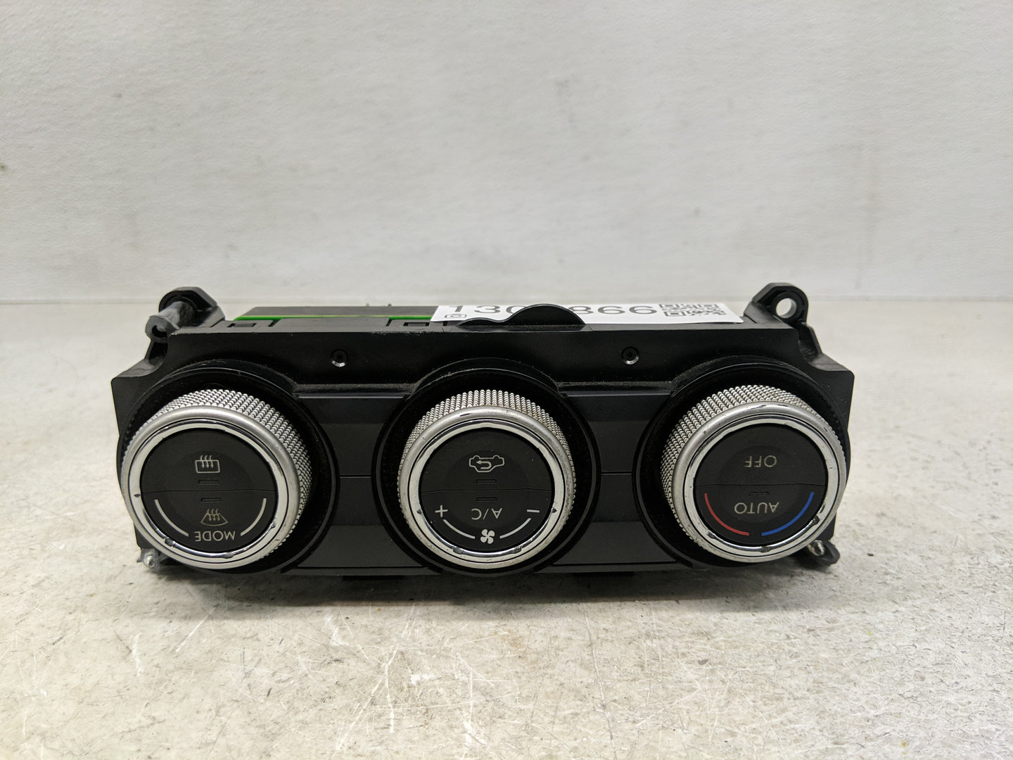 2015 Subaru Wrx Climate Control Module Temperature AC/Heater Replacement P/N:T955457 B 72311VA040 Fits OEM Used Auto Parts -