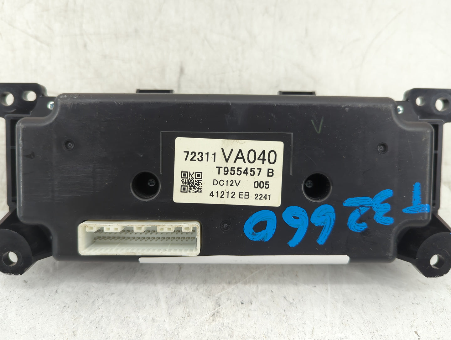 2015 Subaru Wrx Climate Control Module Temperature AC/Heater Replacement P/N:T955457 B 72311VA040 Fits OEM Used Auto Parts -